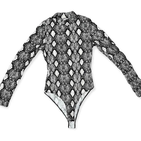 Caution To The Wind Tops - Caution to the wind snakeskin bodysuit size S